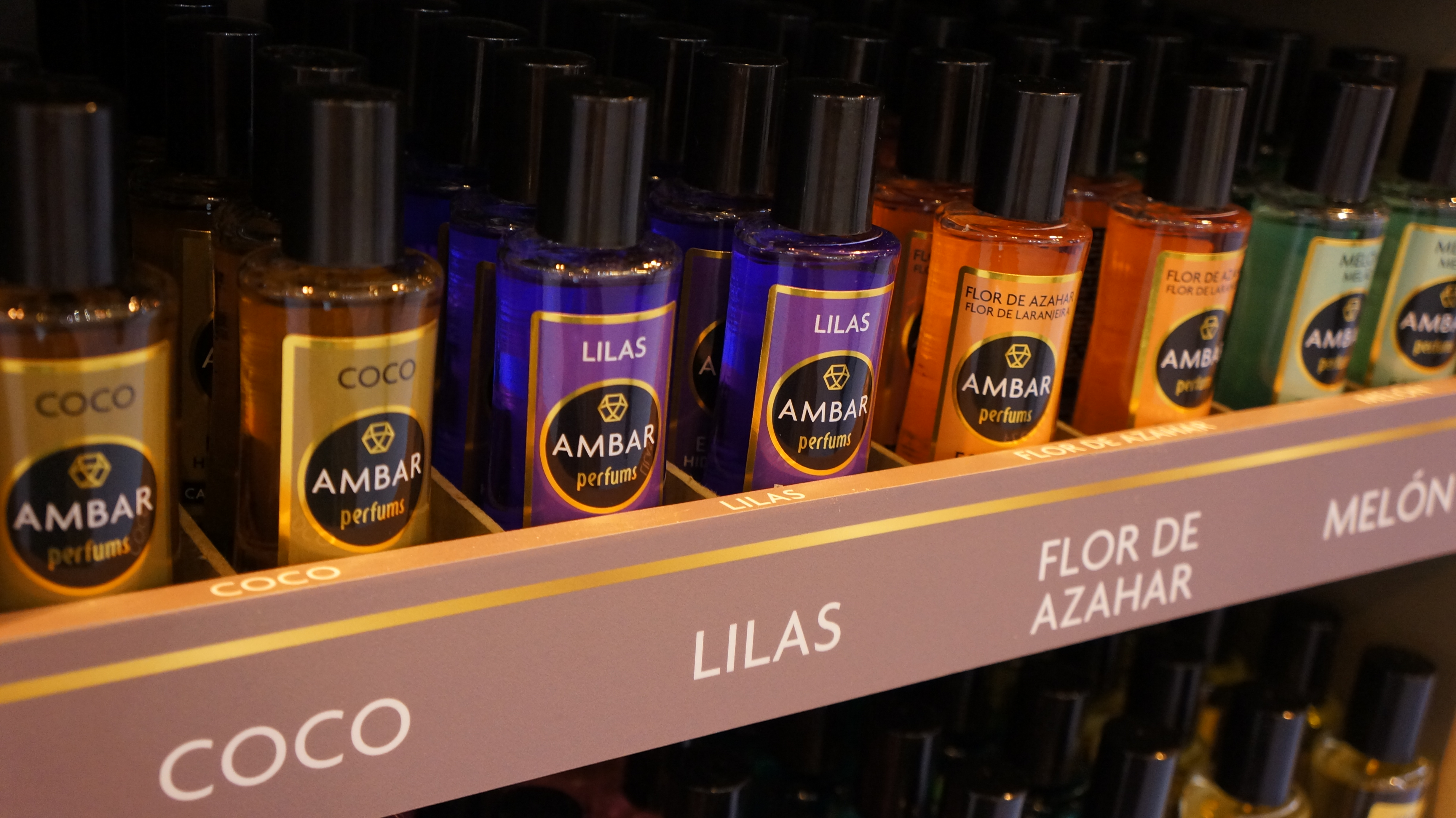 Ambar Perfums on X: Distintas #EsenciasFusion para diferentes propiedades  aromaterapeúticas 😌 Con el Pack de 5 esencias #AmbarPerfums disfrutarás de  la selección perfecta con la que adentrarte en la #aromaterapia